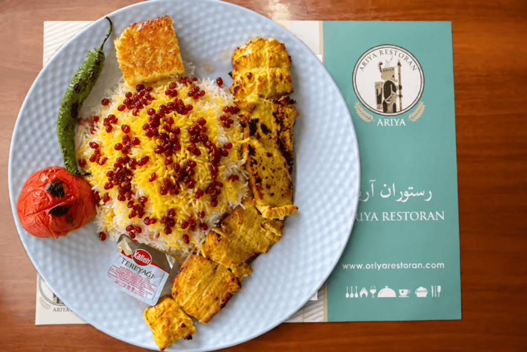 چلو جوجه کباب با زرشک